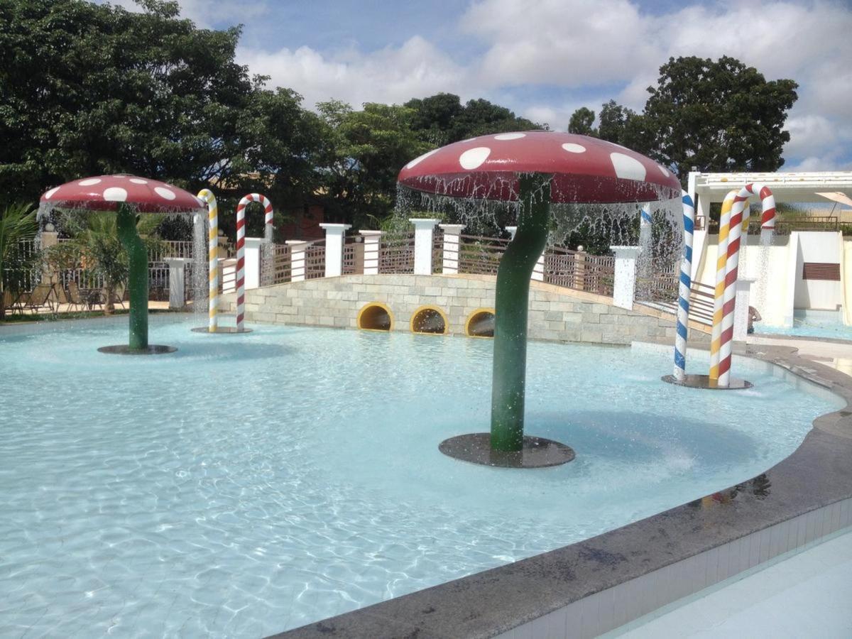 Lacqua Diroma V Apt Localizado Proximo A Portariaparque Aquatico Completo Nao Dispomos De Roupa De Cama E Banho Caldas Novas Exterior foto